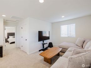 10377 Chimes Place NW, Bremerton WA 98311