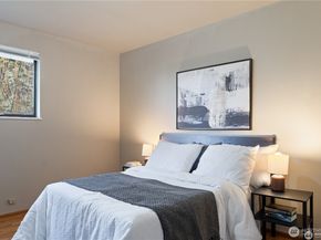 22905 106th Place SE, Kent WA 98031