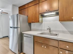 13564 37th Avenue S 37, Tukwila WA 98168