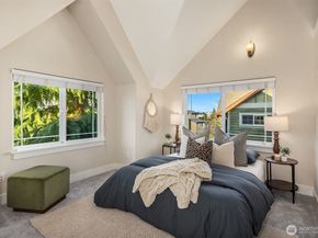 739 N 94th Street B, Seattle WA 98103