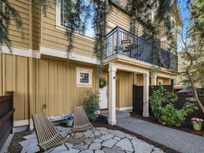 739 N 94th Street B, Seattle WA 98103