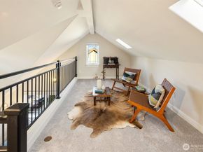 739 N 94th Street B, Seattle WA 98103