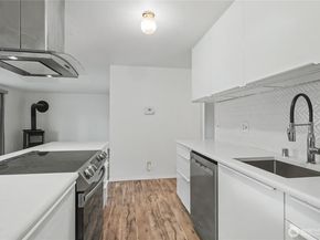 11424 SE 257th Park D202, Kent WA 98030