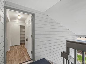 11424 SE 257th Park D202, Kent WA 98030