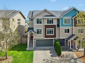 527 Pilchuck Path, Everett WA 98201