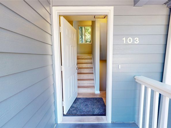 1307 NW Slate Lane 103, Silverdale WA 98383