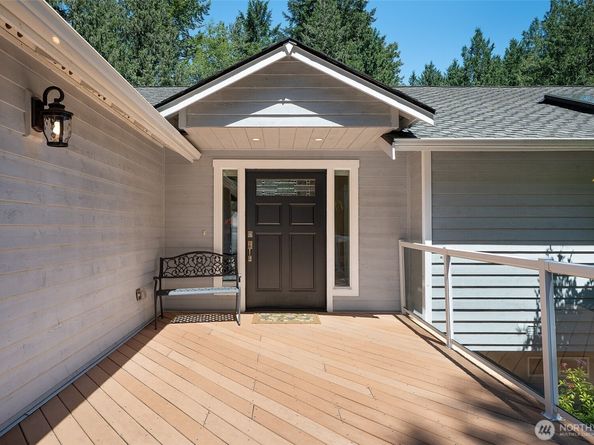 1226 NE Ballinger Place, Shoreline WA 98155