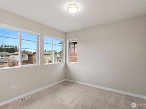 17913 38th Drive 20, Bothell WA 98012