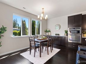 17913 38th Drive 20, Bothell WA 98012