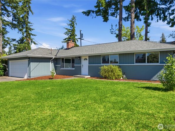 3404 NE 11th Place, Renton WA 98056