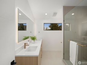 9024 Corliss Avenue N, Seattle WA 98103