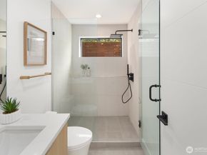 9024 Corliss Avenue N, Seattle WA 98103