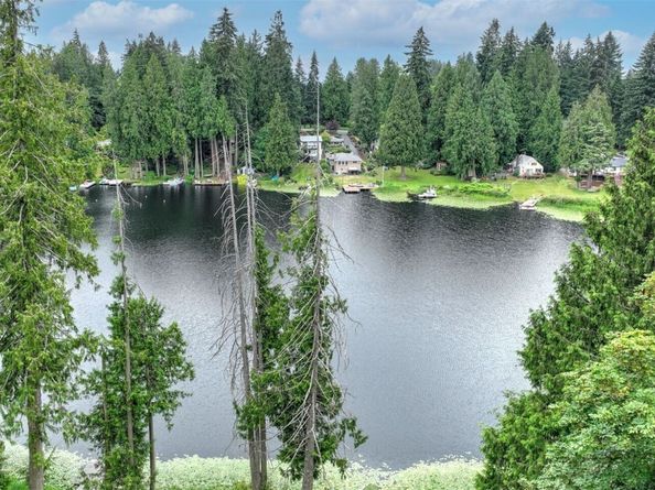 14422 200th Avenue SE, Renton WA 98059
