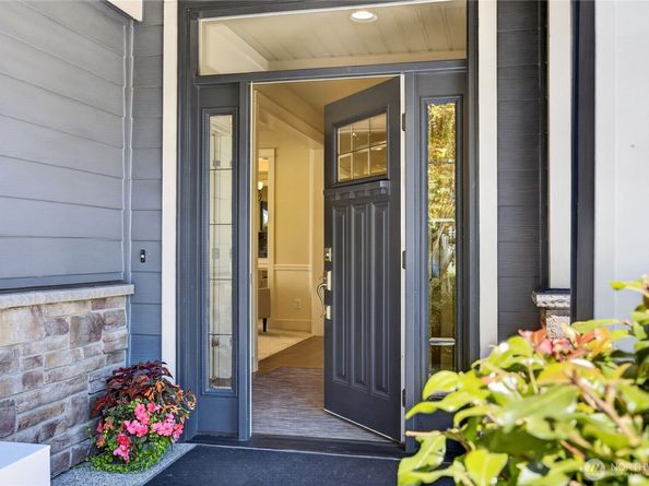 21056 SE 6th Place, Sammamish WA 98074