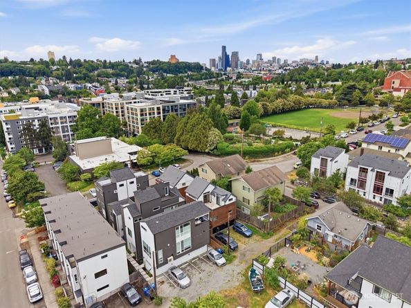 1816 24th Avenue S, Seattle WA 98144