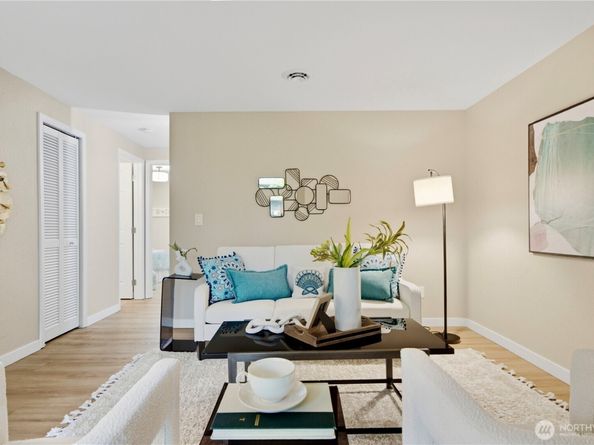 12219 NE Bel Red Road D202, Bellevue WA 98005