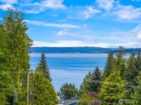 39170 NE No Name Place, Hansville WA 98340