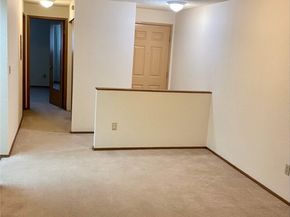 19857 25th Avenue NE 102, Shoreline WA 98155