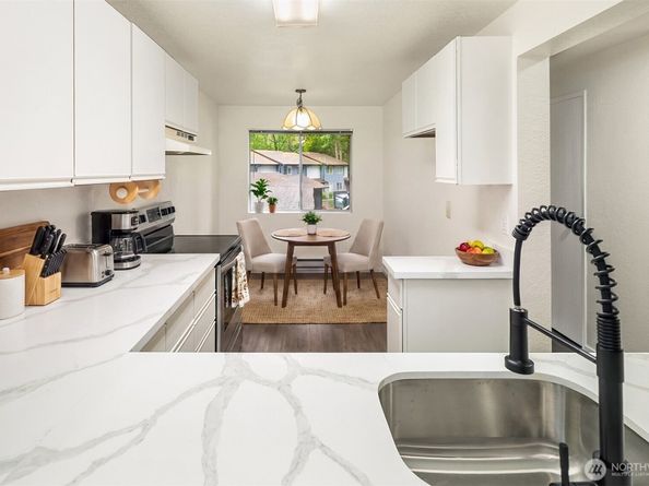 170 Newport Way NW D31, Issaquah WA 98027
