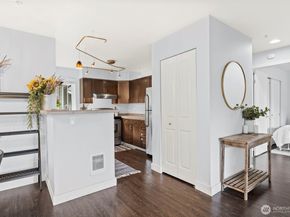3915 SE 243rd Place SE K301, Bothell WA 98021