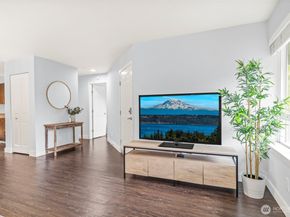 3915 SE 243rd Place SE K301, Bothell WA 98021