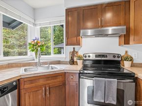3915 SE 243rd Place SE K301, Bothell WA 98021