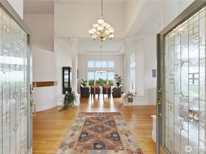 17288 SE 57th Place, Bellevue WA 98006