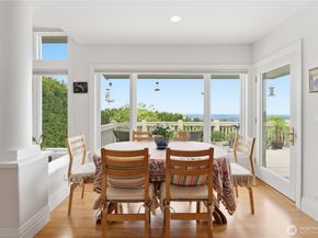 17288 SE 57th Place, Bellevue WA 98006