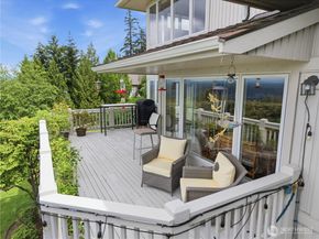 17288 SE 57th Place, Bellevue WA 98006