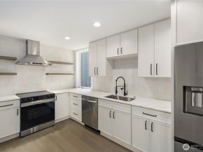 516 N 102nd Street, Seattle WA 98133