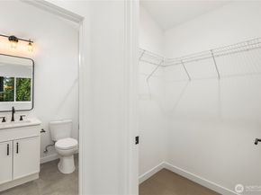 516 N 102nd Street, Seattle WA 98133