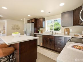 2327 NE 86TH Street, Seattle WA 98115
