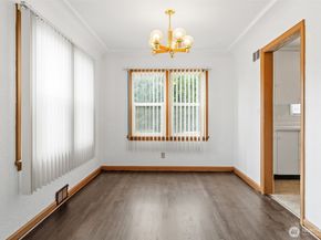 205 W Saar Street, Kent WA 98032