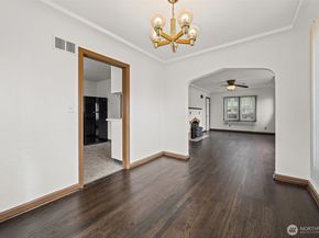 205 W Saar Street, Kent WA 98032