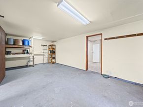 205 W Saar Street, Kent WA 98032