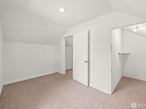 205 W Saar Street, Kent WA 98032