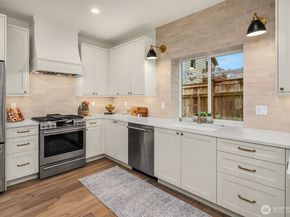 11418 NE 90th Street, Kirkland WA 98033