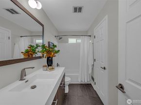 11633 18th Avenue SW, Burien WA 98146