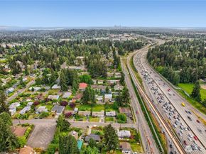 12534 C 5th Avenue NE, Seattle WA 98125