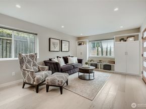 12534 C 5th Avenue NE, Seattle WA 98125