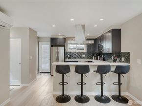 12534 C 5th Avenue NE, Seattle WA 98125