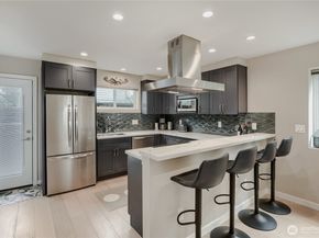 12534 C 5th Avenue NE, Seattle WA 98125