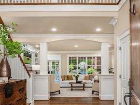 10910 NE 18th Place, Bellevue WA 98004