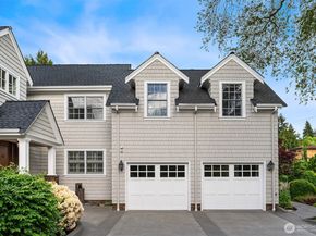 10910 NE 18th Place, Bellevue WA 98004