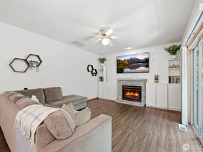 609 108th Place SE, Everett WA 98208