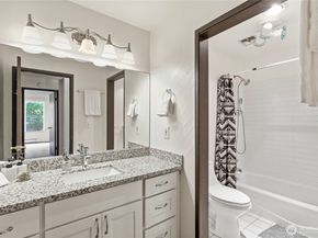 5620 200th Street SW A104, Lynnwood WA 98036