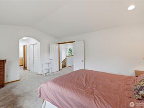 5208 NE 8th Court, Renton WA 98059