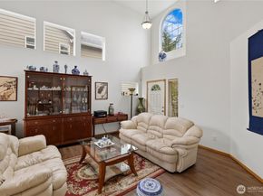 5208 NE 8th Court, Renton WA 98059