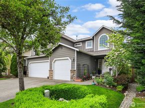 5208 NE 8th Court, Renton WA 98059