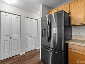 1931 23rd Place NE 202, Issaquah WA 98029